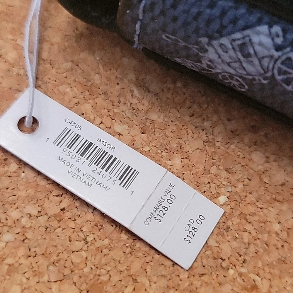 NWT Coach Horse 🐎 and Buggy Blue snapped pouch with keychain and hook - Picture 8 of 8